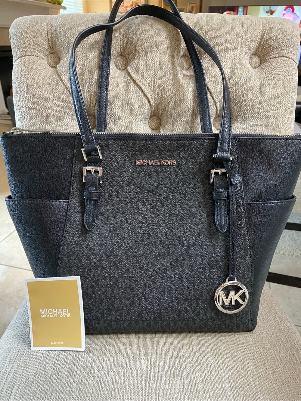 Michael Kors Black MK Logo Tote with Matching Wallet - Picture 12 of 15
